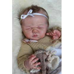 Corpo de menina Benji de Sandy Faber com conectores